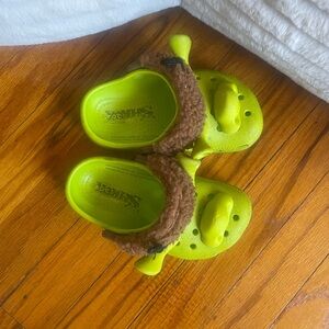 CROCS Kids Lime Green Slippers with Fuzzy Brown Trim